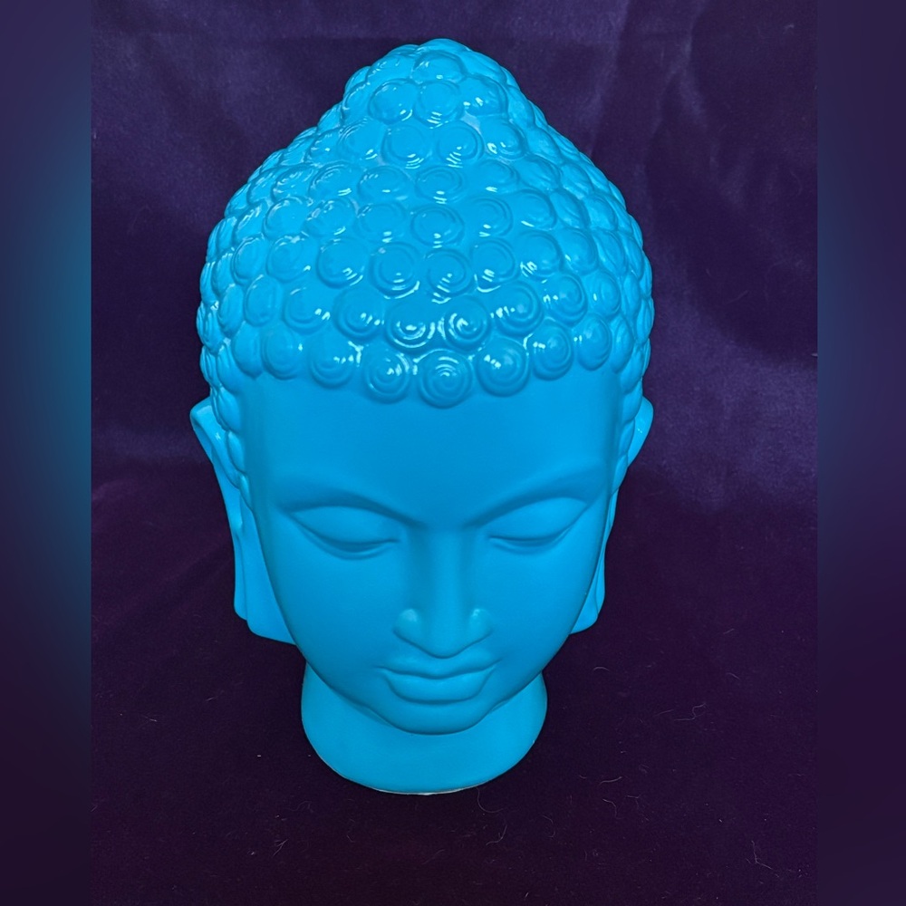 BUDDAH HEAD STATUE - Beautiful Turquoise color, ceramic, 9” high and 8” wide. - Picture 9 of 15